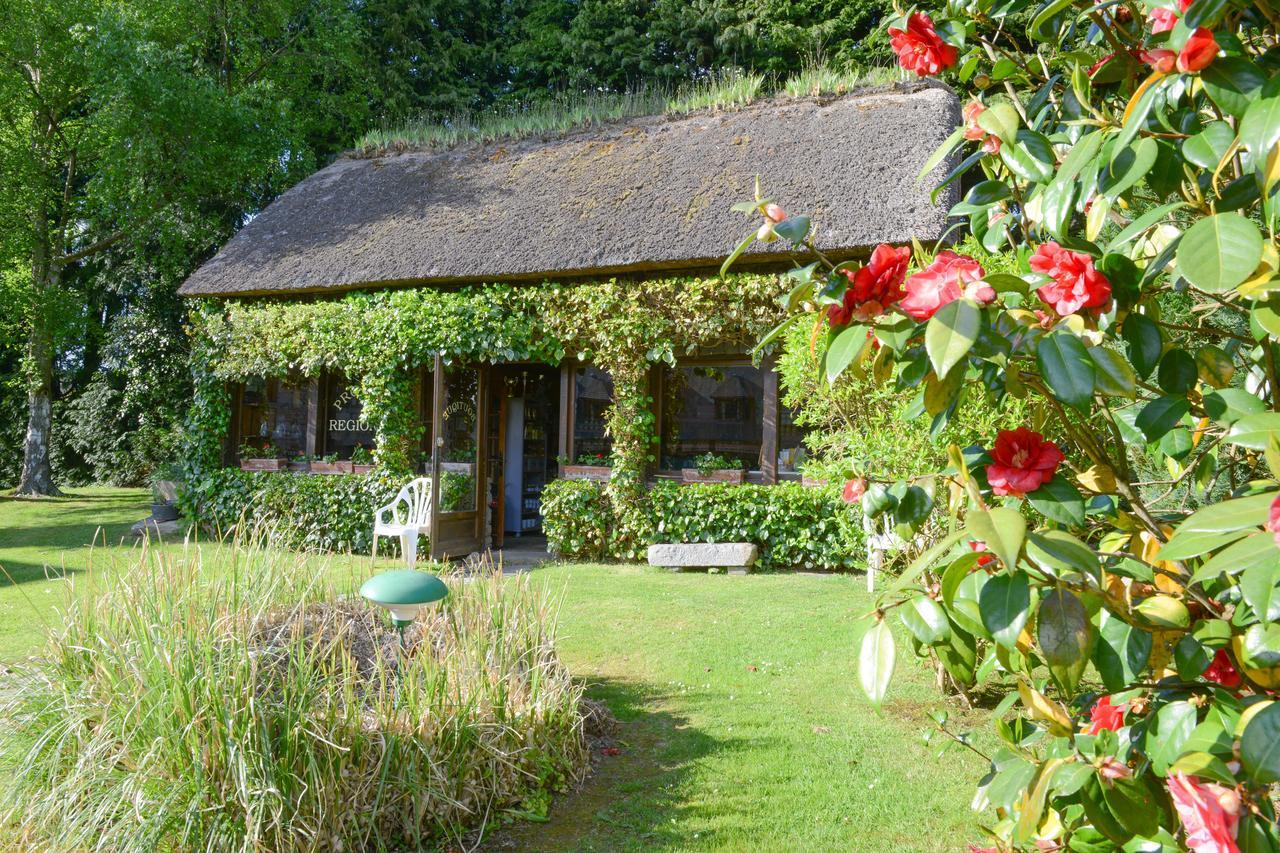 Logis Hotel Restaurant Manoir De L'Acherie Sainte-Cécile エクステリア 写真