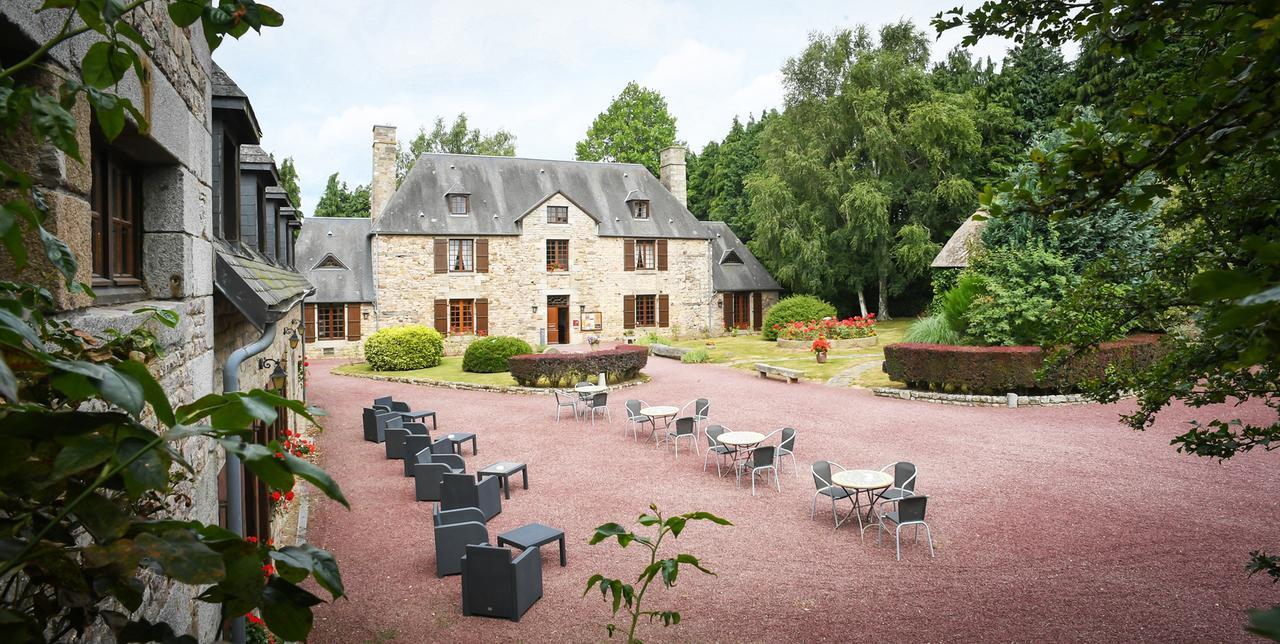 Logis Hotel Restaurant Manoir De L'Acherie Sainte-Cécile エクステリア 写真
